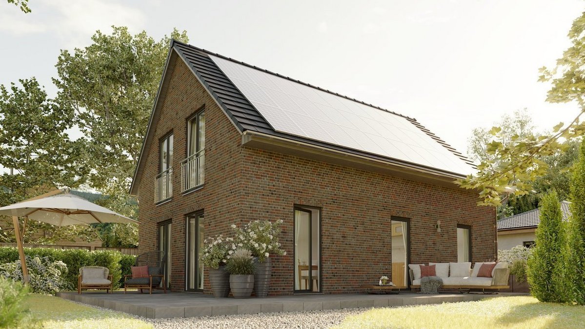 Einfamilienhaus Bodensee 129 mit Klinkerfassade und sonnigem Garten, umgeben von Natur und ländlicher Ruhe